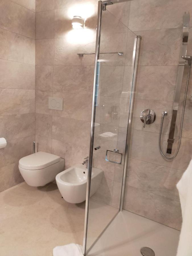 Sweet Dream Deluxe Apartment Sirmione Exteriör bild