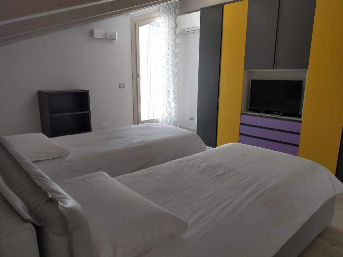 Sweet Dream Deluxe Apartment Sirmione Exteriör bild