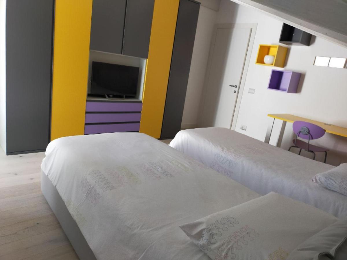 Sweet Dream Deluxe Apartment Sirmione Exteriör bild