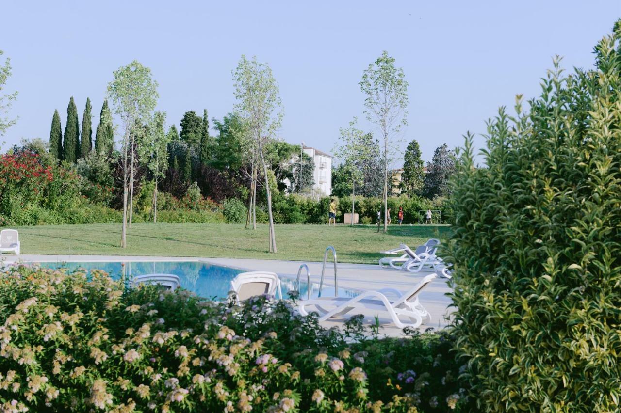 Sweet Dream Deluxe Apartment Sirmione Exteriör bild