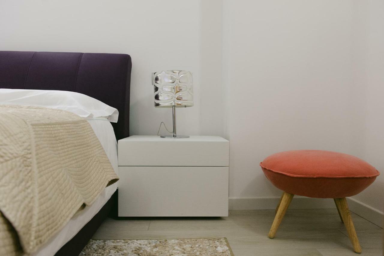 Sweet Dream Deluxe Apartment Sirmione Exteriör bild