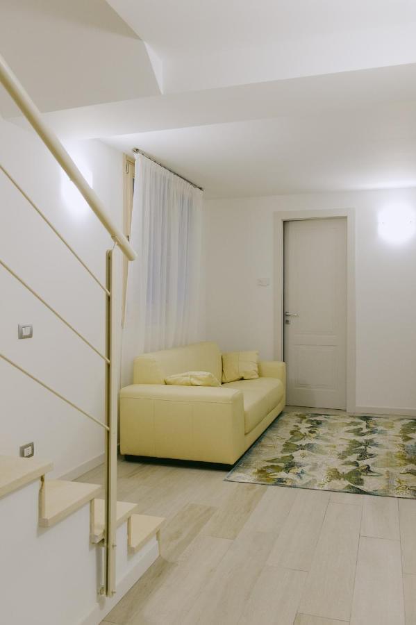 Sweet Dream Deluxe Apartment Sirmione Exteriör bild